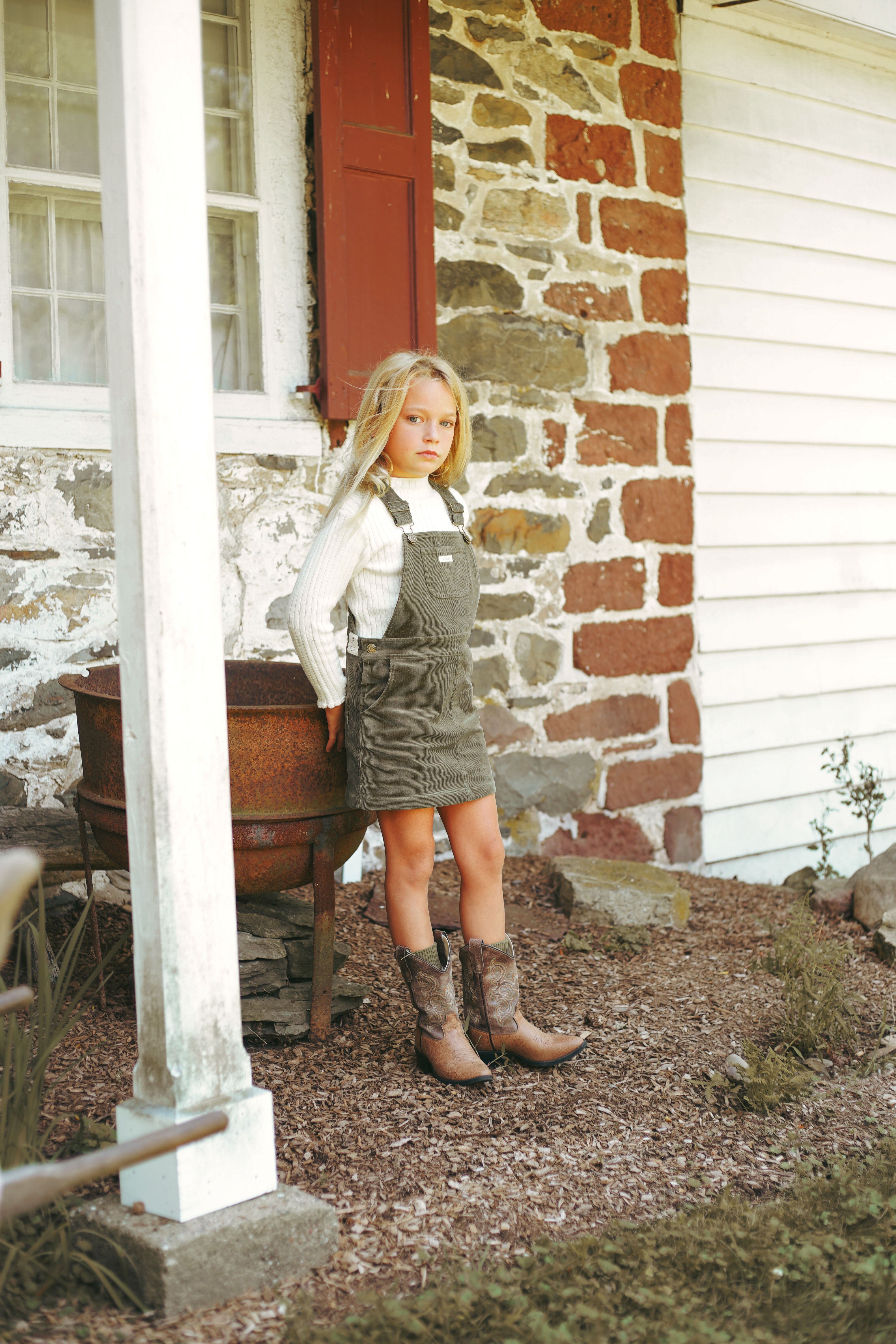 Corduroy Jumper (length longer then appears a model)