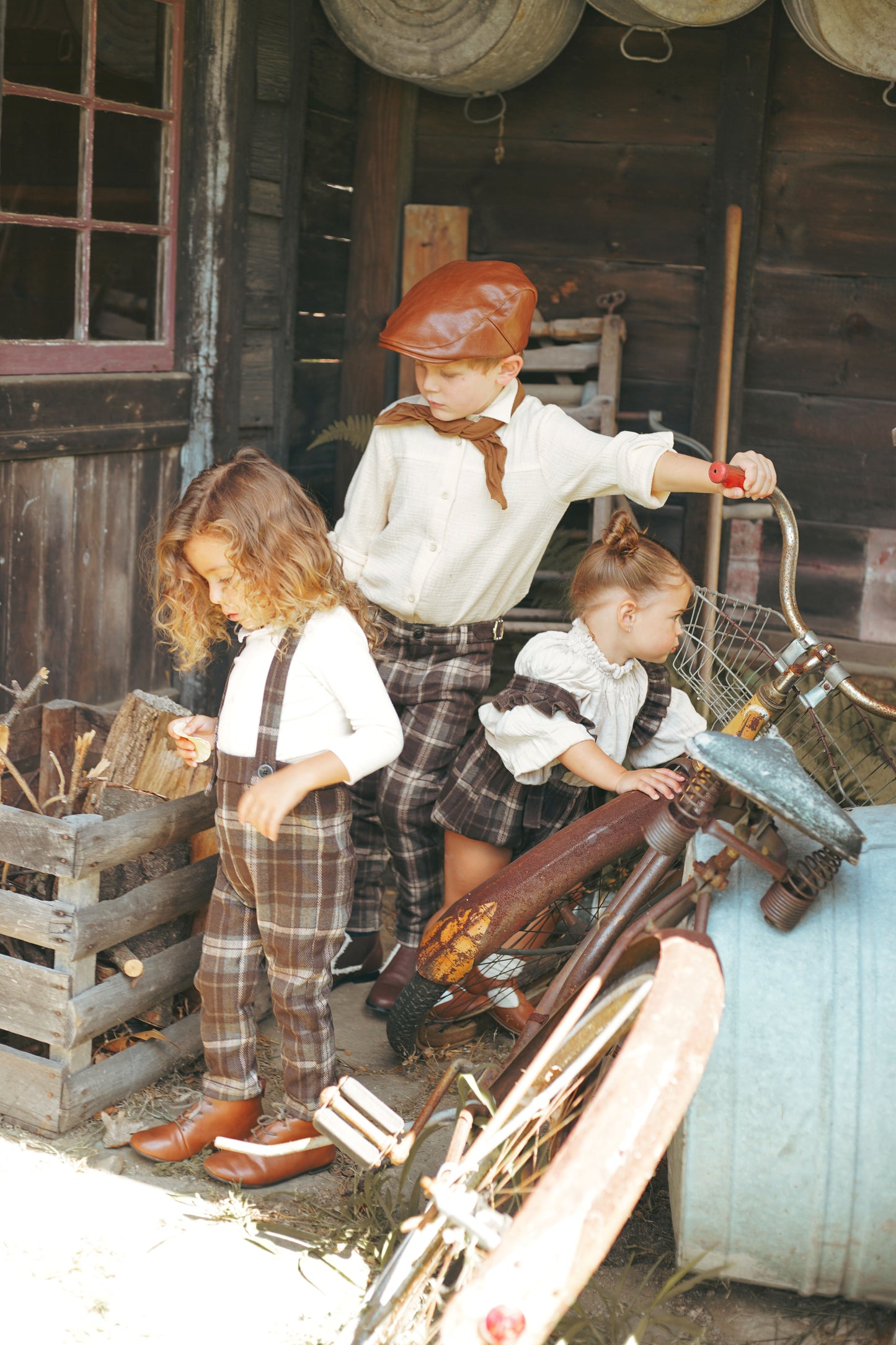 Plaid suspenders pants